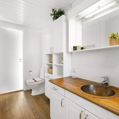 4 Star In Casa de Férias Løkken